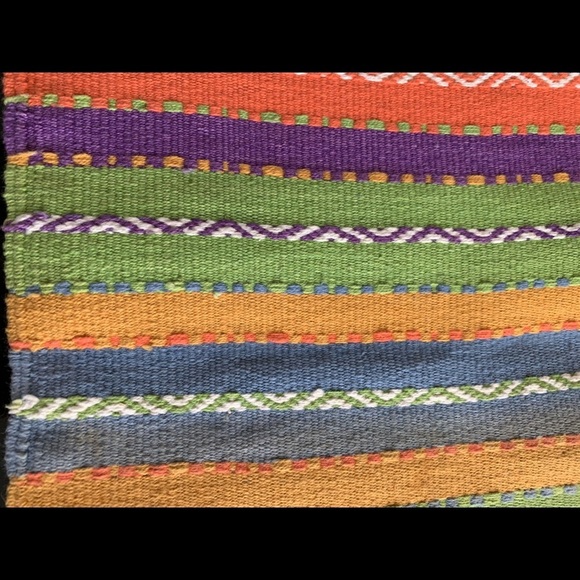 Table runner - Picture 3 of 5